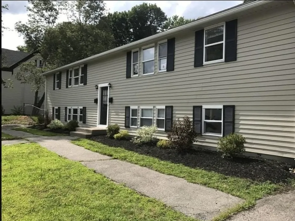 50 Lawn St