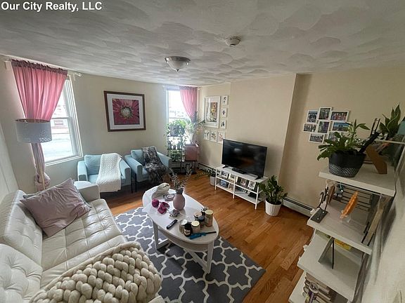 4th image of 173A Hampshire St #1
