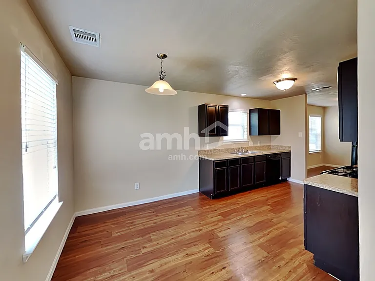 5923 Stockholm Ct — Photo 4