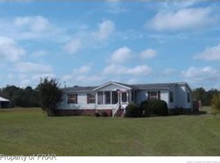 410 Scarboro Ln, Parkton, NC 28371