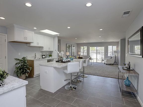 3rd image of 735 Saratoga Ave