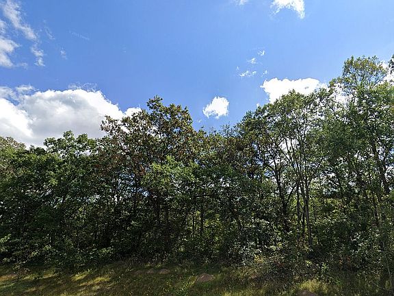 3rd image of Saginaw Dr