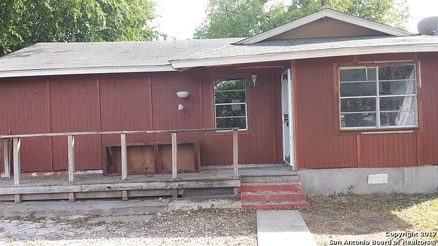 1st image of 410 Estrella St