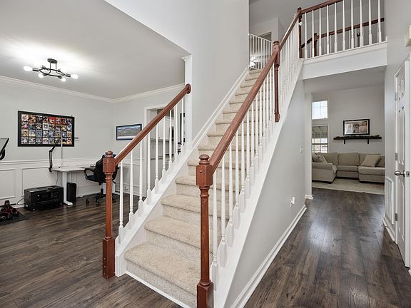 5th image of 3953 Sweetspire Dr