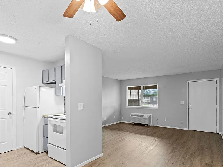 Fountainridge Apartments — Photo 32