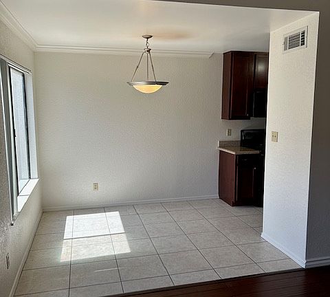 Looking into the dinning room from the living room.