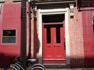 3 Thacher St, Boston, MA 02113