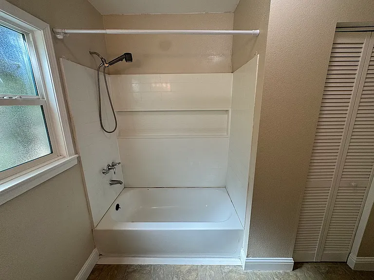 337 E Weldon Ave — Photo 32