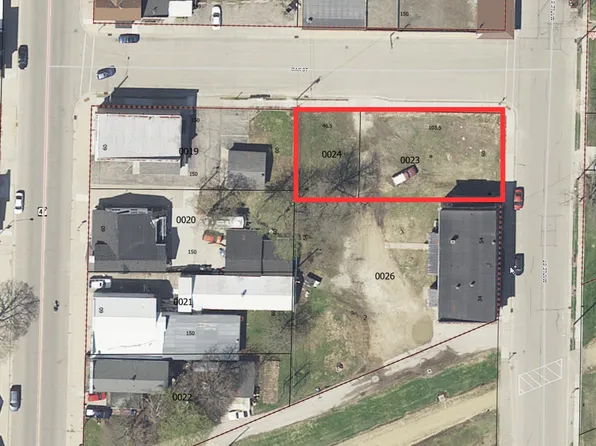 Oak St #23/24, Black Creek, WI 54106