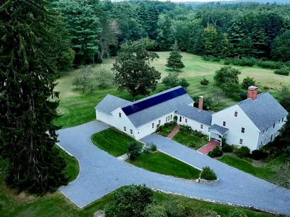 37 Scrabble Road, Brentwood, NH 03833