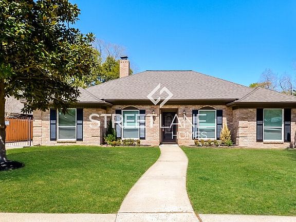3rd image of 15906 Mill Hollow Dr