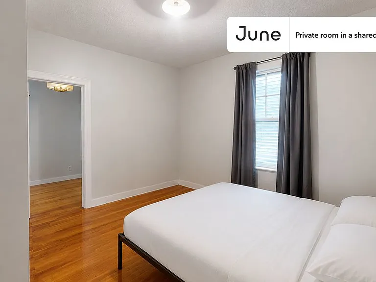 61 Lithgow St #D — Photo 1