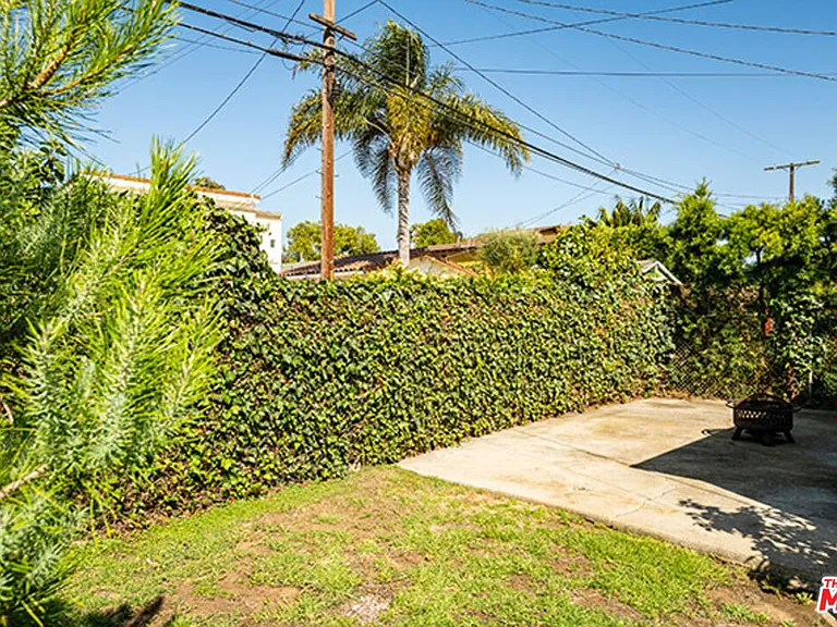 2468 Glencoe Ave — Photo 18