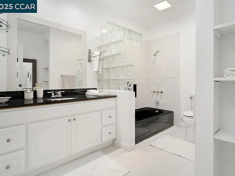 225 Merced Dr — Photo 22