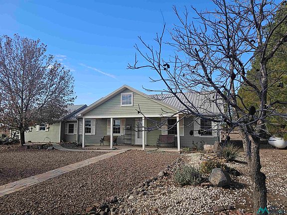 3rd image of 13535 Butterfield Trl NW