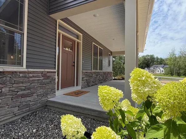 3 Sharon Lane, Ballston Lake, NY 12019