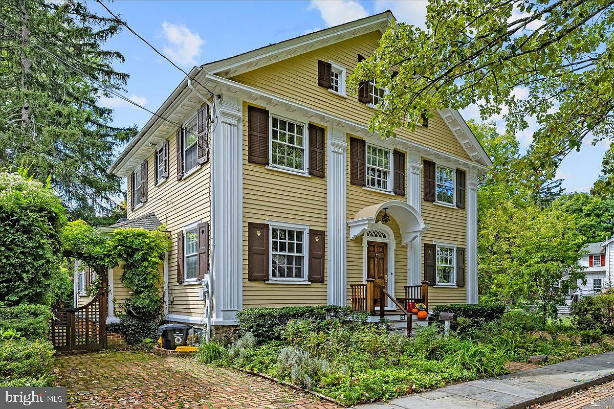 5 bed, 5.0 bath, 3107 sqft, $7,500 — Photo 3