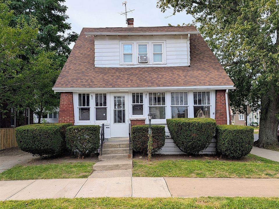 1st image of 652 W 29th St