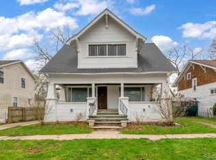 717 N Madison St, Lapeer, MI 48446