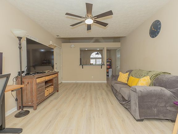 3rd image of 5863 River Walk Cir