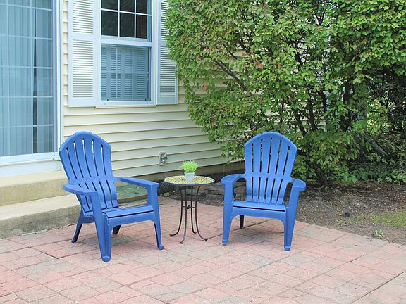 3rd image of 4210 Rivertowne Ct