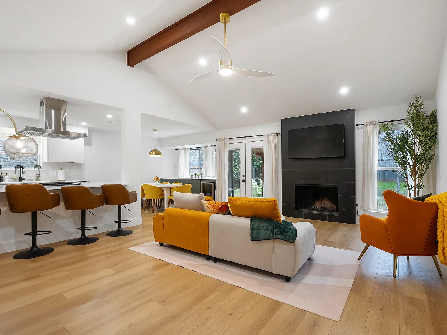 10803 Burnwood Dr — Photo 4