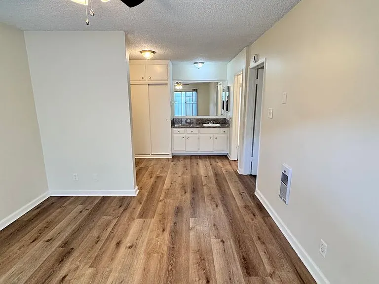 3781 Green Ave #2 — Photo 15