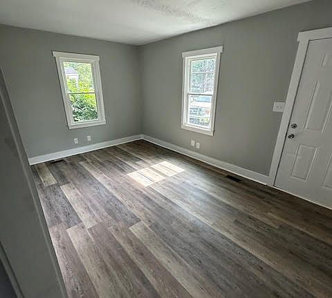 3rd image of 322 Kenslo Ave