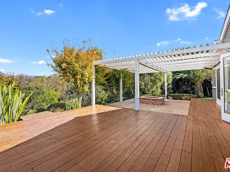 6644 Wildlife Rd — Photo 2