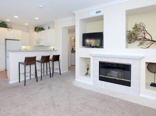 10904 Evening Creek Dr E APT 11, San Diego, CA 92128