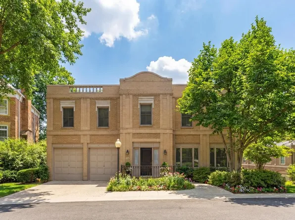 4813 Kemble Pl NW, Washington, DC 20007