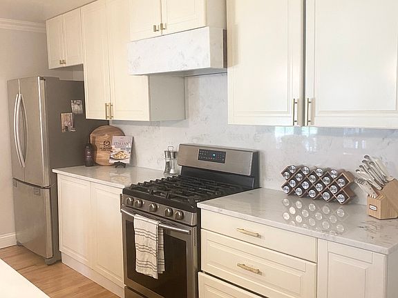 4th image of 4811 Belinder Ave