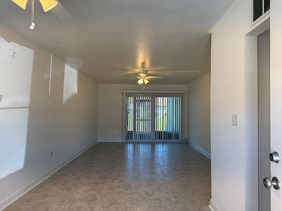 5th image of 5154 Turquoise Ln APT 102