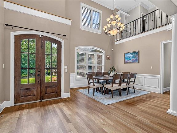 5th image of 7800 Chapel Ridge Dr