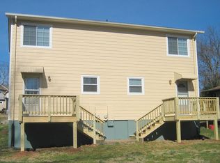 904 Rives St, Charlottesville, VA 22902