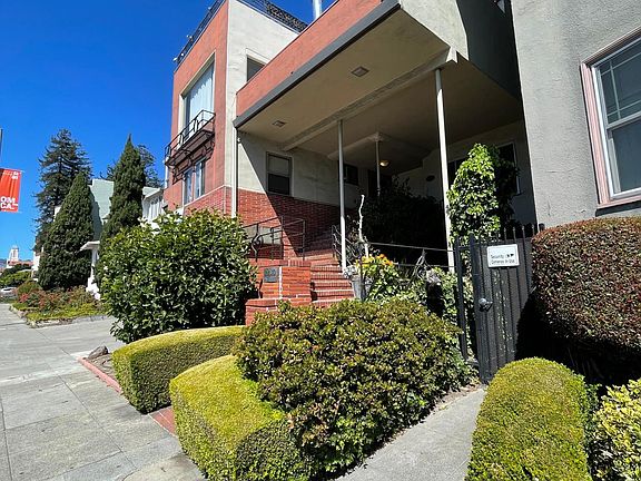2nd image of 2230 Lakeshore Ave #4