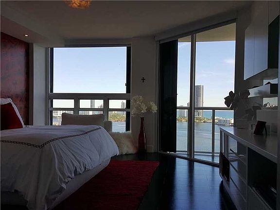 5th image of 4000 Island Blvd #2107