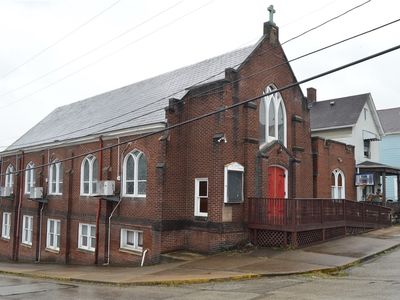 996 Thompson Ave, Donora, PA, 15033