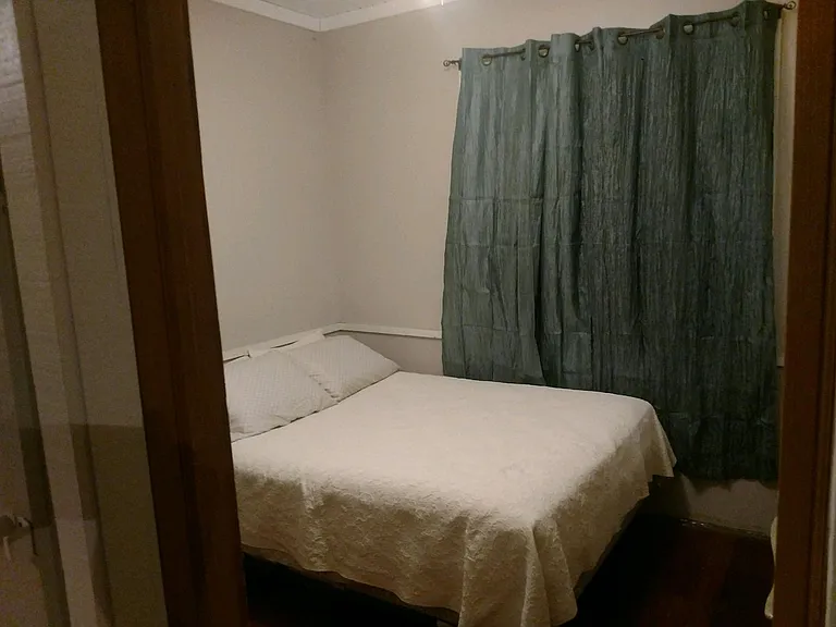 Queen Bedroom