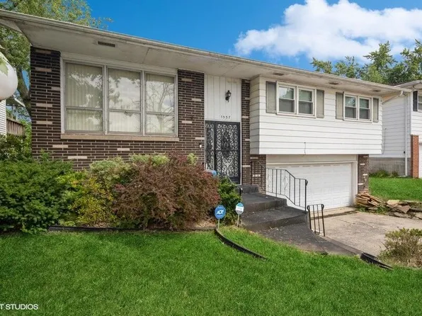 1337 Burr St, Gary, IN 46406