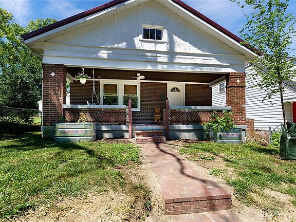 5th image of 353 Cherry Dr