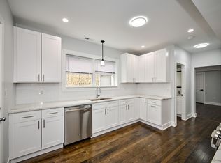 6237 N Fairfield Ave #1, Chicago, IL 60659