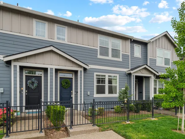 821 N 19th Ave, Cornelius, OR 97113