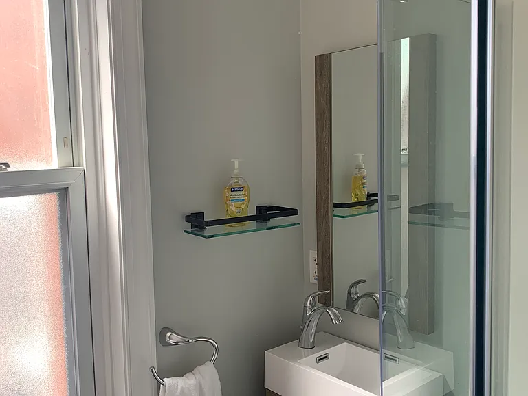 556 N 17th St #2 — Photo 8