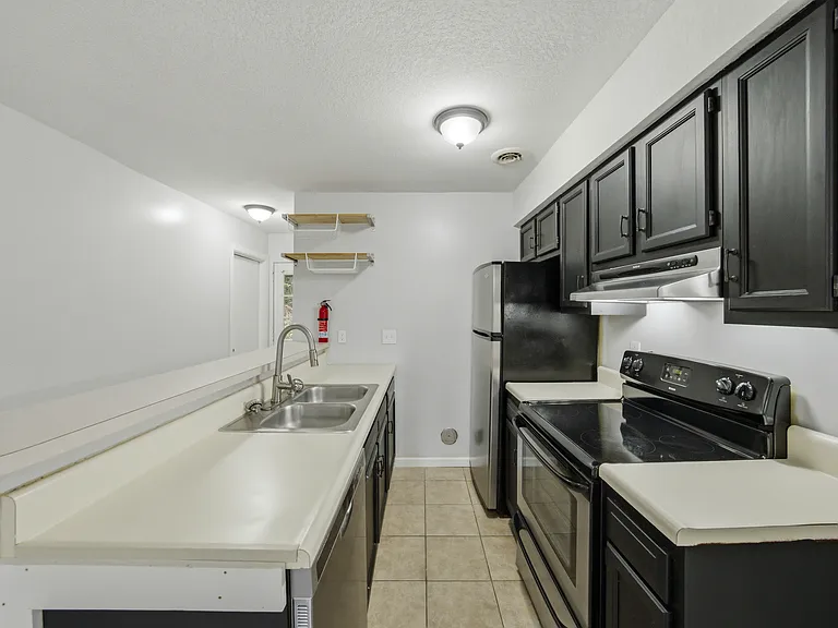 4433 Townhouse Way — Photo 9