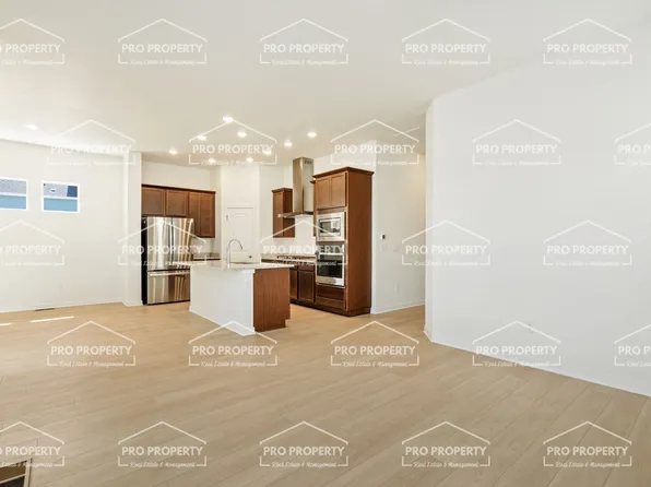 6384 Elk Pass Ln, Loveland, CO 80538