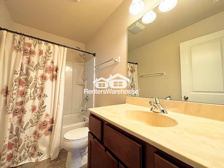 52 SE Booth Ave — Photo 20