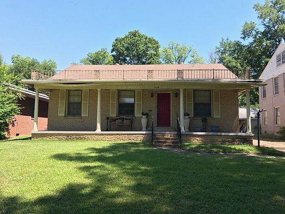 2nd image of 326 Boulevard St