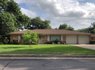301 Revere Dr, Fort Worth, TX 76134