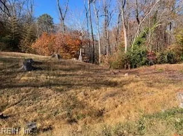 451 Eastwood Dr, Newport News, VA 23602